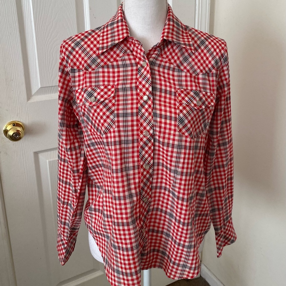 📚 2/$12 Vintage Button Down